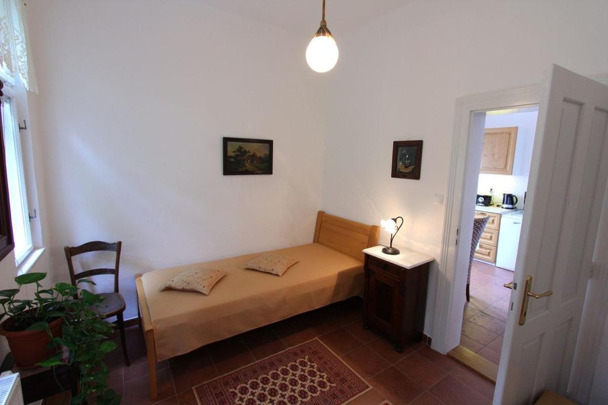 Jelen Penzion 3*